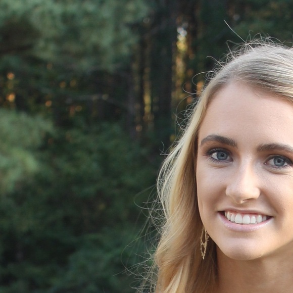 Meet your Posher, Elizabeth - Picture 1 of 1